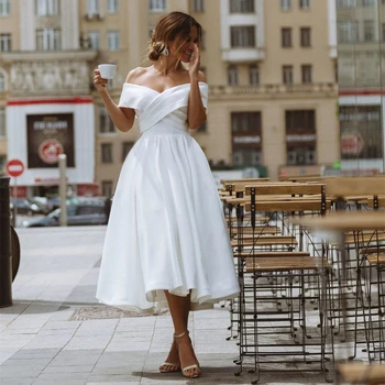 Yaz Çay Boyu düğün elbisesi Kapalı Omuz Criss-Cross Plise Dantel-Up Saten Kısa gelin kıyafeti Vestidos De Noiva